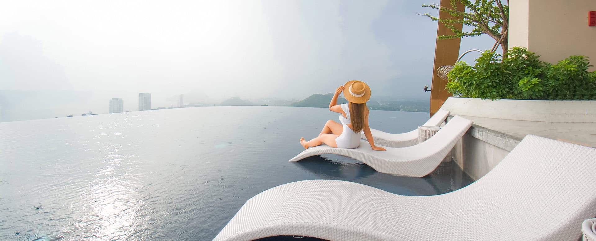 Dinner, Bed, and Breakfast Holiday Inn Vana Nava Hua Hin